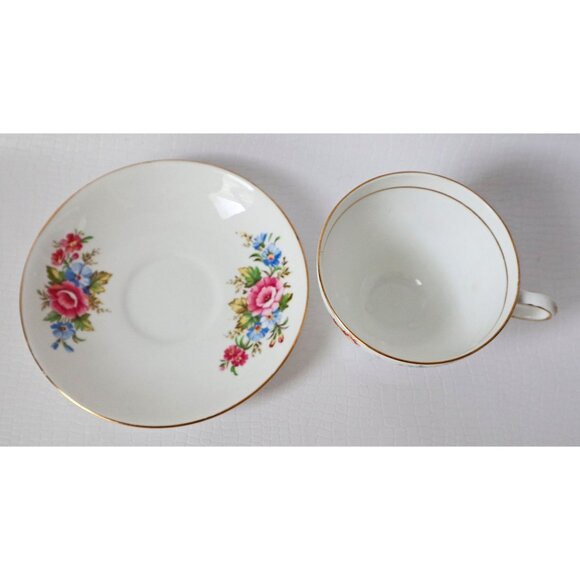 Tea Cup and Saucer Saucer Vintage Teacup and Saucer Clare Bone China Springtime - Picture 4 of 5